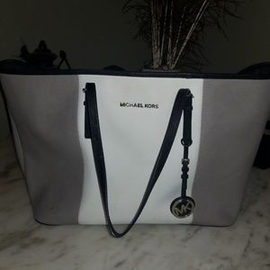 Michael Kors tote